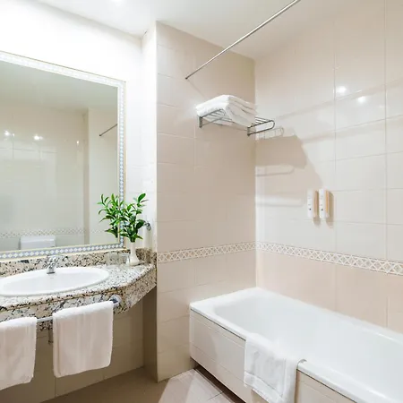 Hotel Rey Arturo Villagonzalo Pedernales Zimmer foto