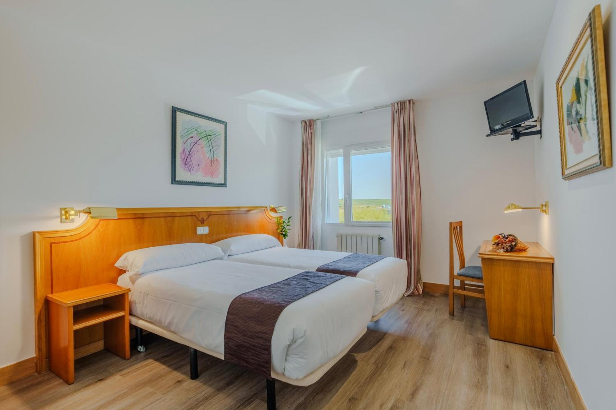 Rey Arturo Burgos Hotel 3*